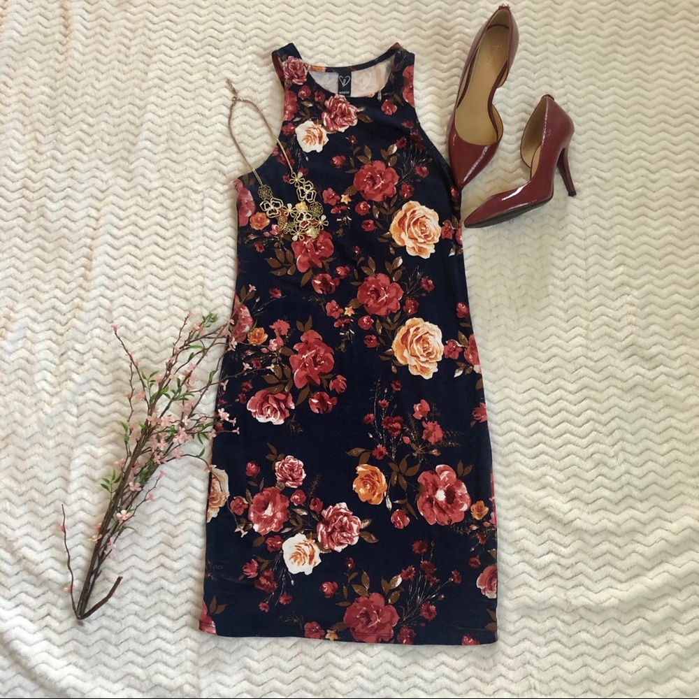 Windsor tight flower dress size M